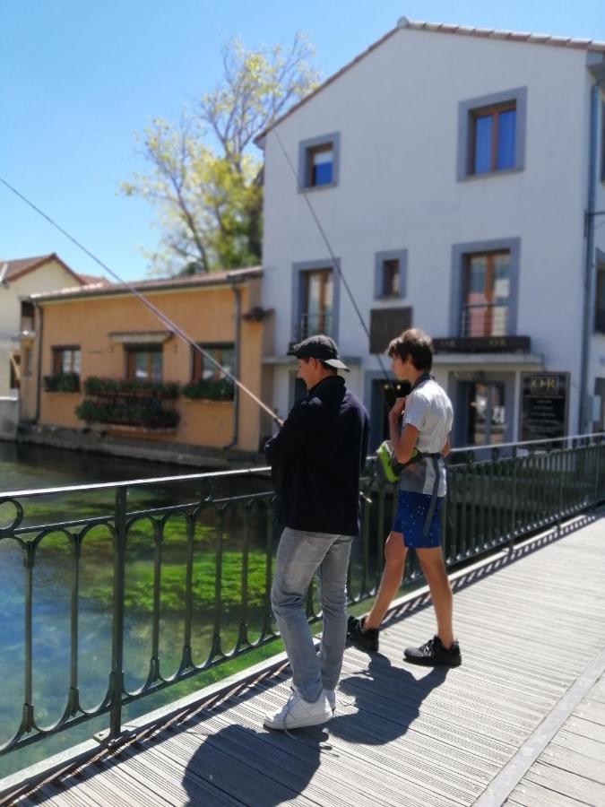 Le Petit Studio - 15 M2 - Centre Ville - Sorgue A 50 M LʼIsle-sur-la-Sorgue Exterior foto